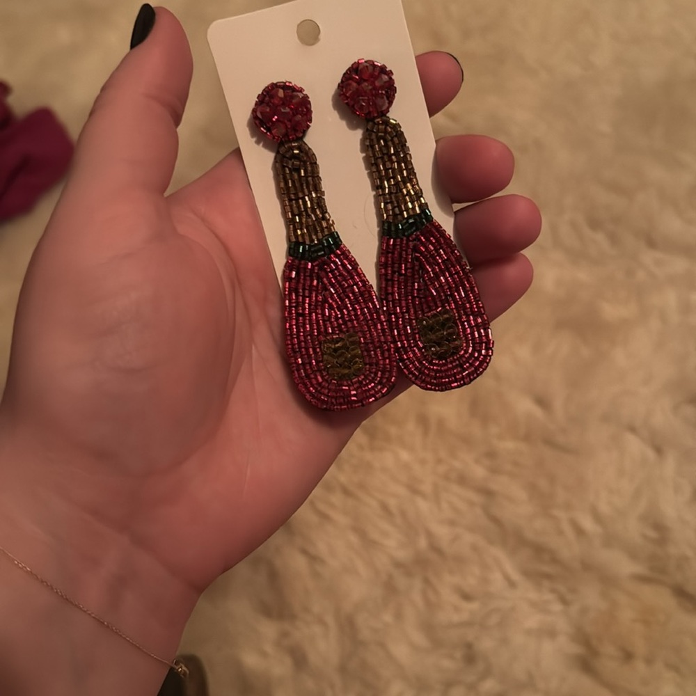 Bottle Earrings NWOT - Picture 3 of 4